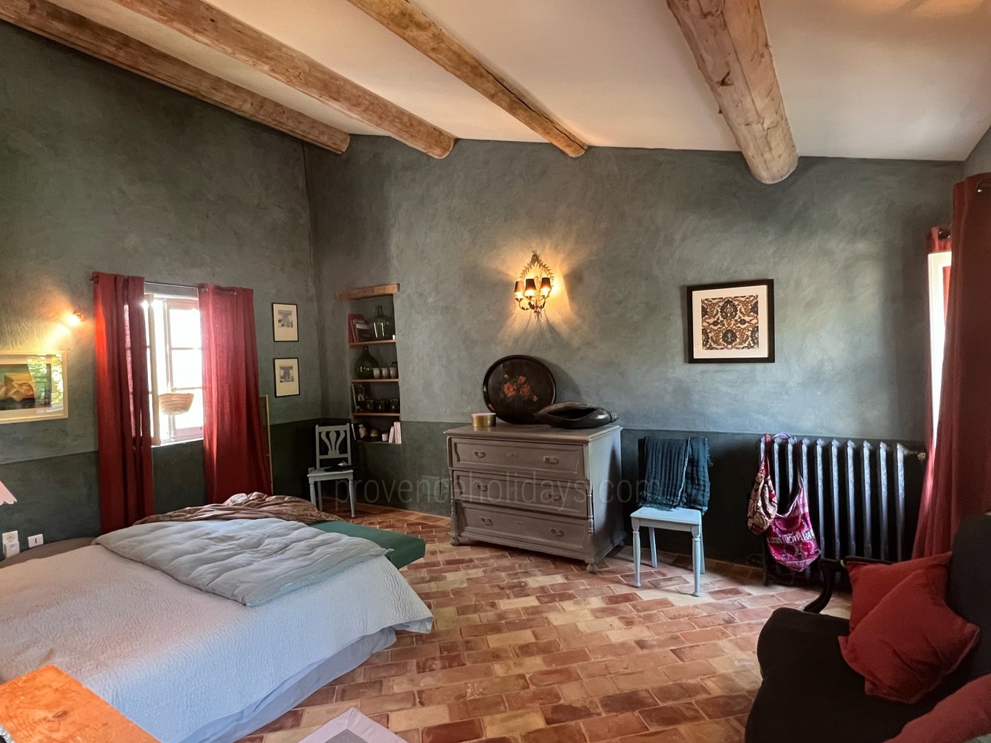 10 - Mas Pasquette: Villa: Interior