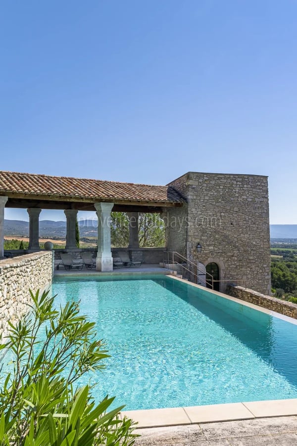 1 - Historic residence in Gordes: Villa: Pool