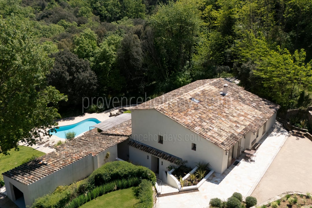 30 - Villa Secrète : Villa: Exterior