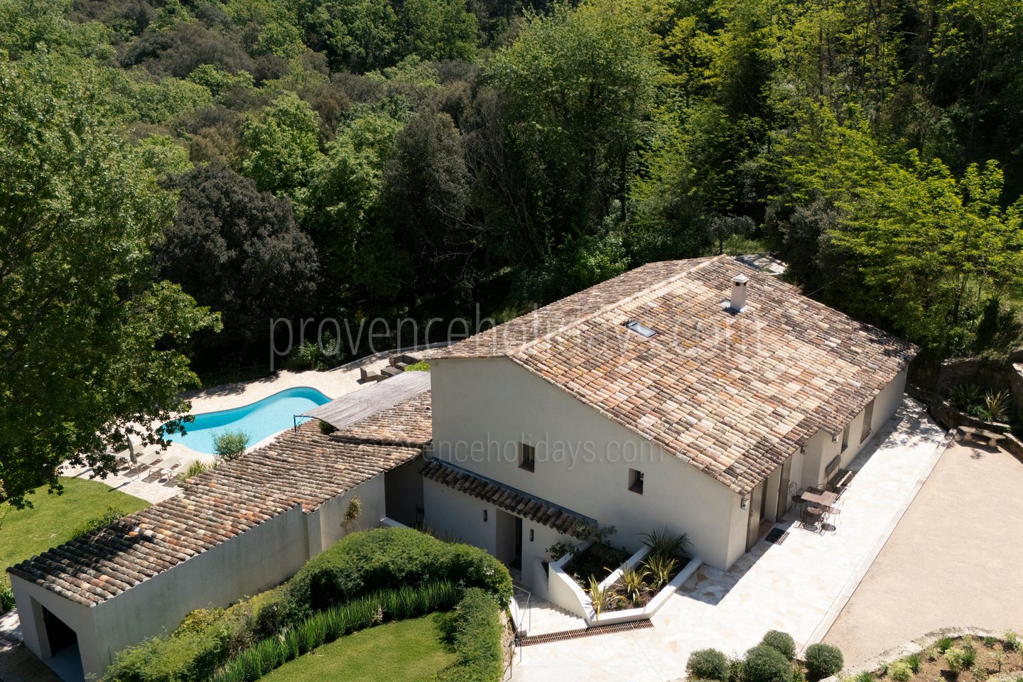 30 - Villa Secrète : Villa: Exterior
