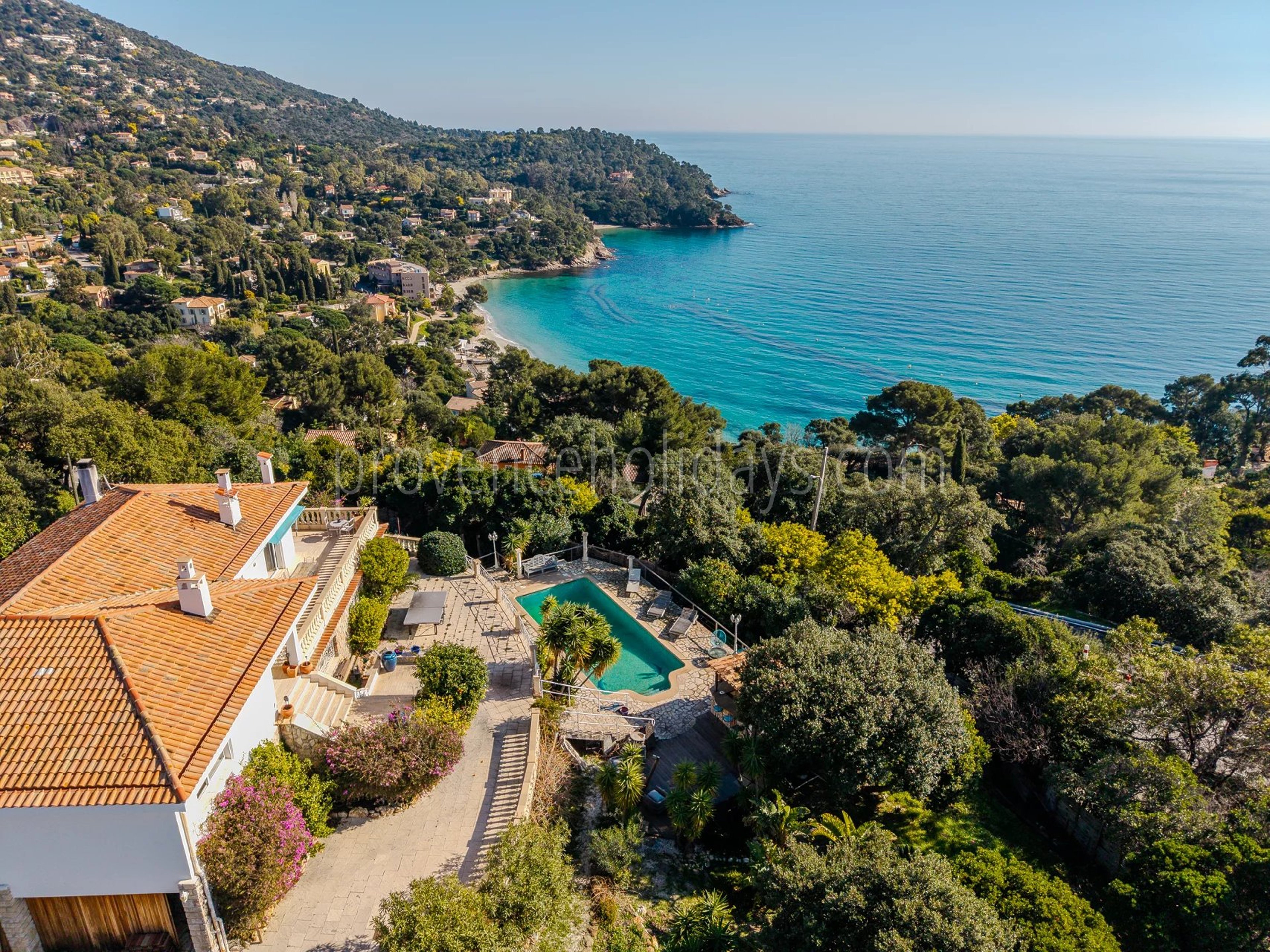 1 - Villa avec jardin arboré à Rayol-Canadel-sur-Mer: Villa: Pool