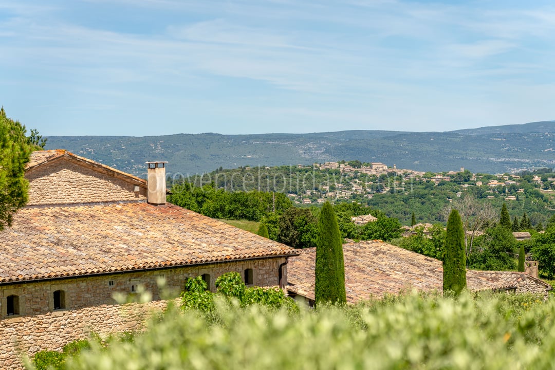 8 - Le Mas de Goult (24): Villa: Exterior
