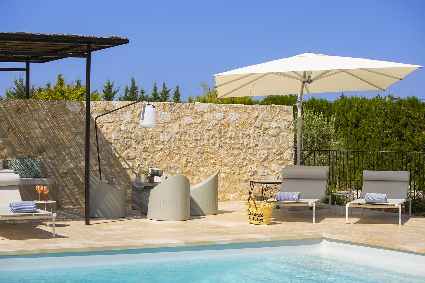 3 - Mas de la Lône: Villa: Pool