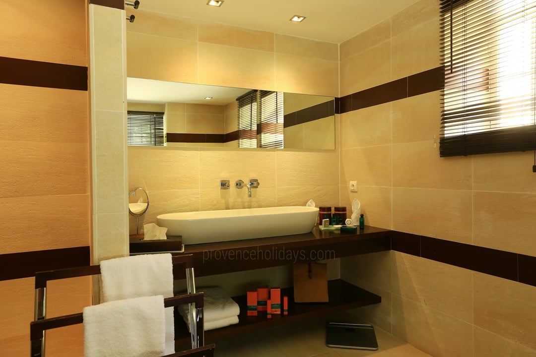 34 - Mas de l\'Artiste: Villa: Bathroom