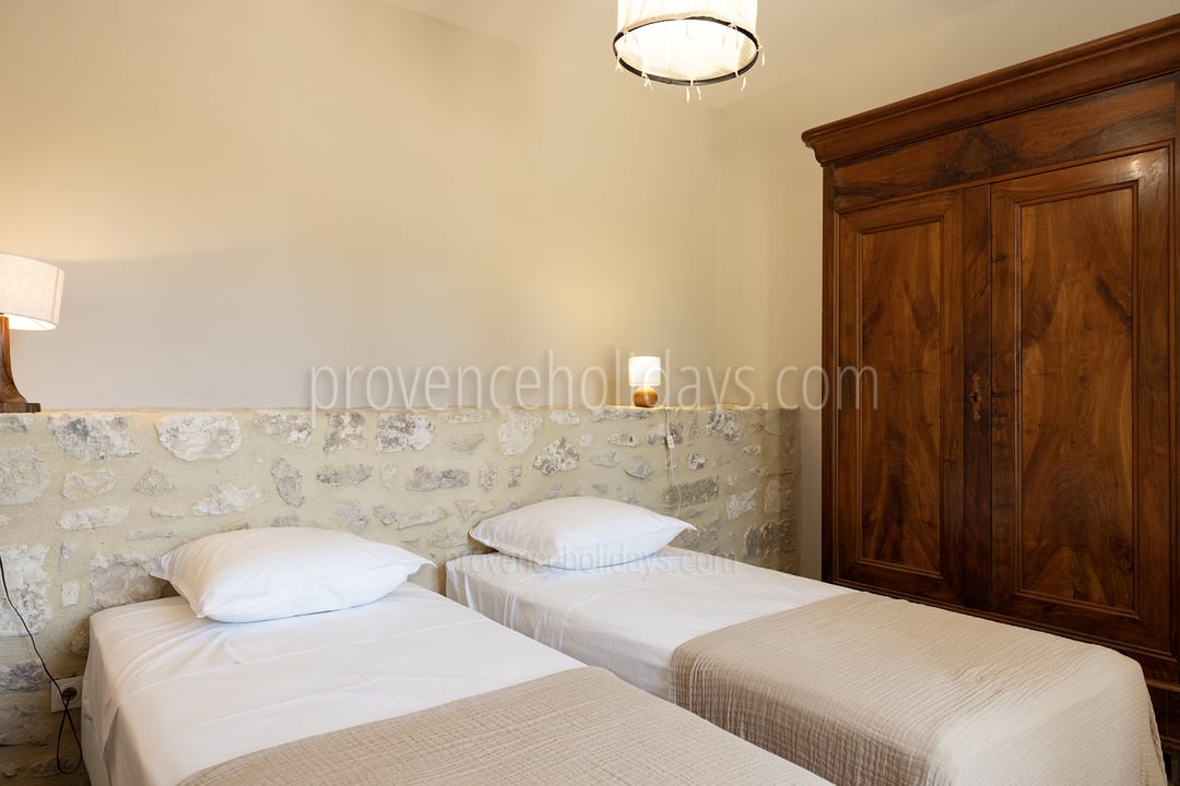 10 - Maison de la Chapelle: Villa: Bedroom