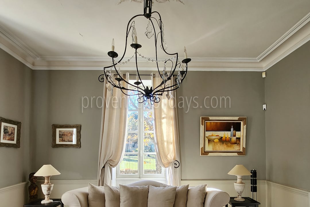 25 - Bastide Lacoste: Villa: Interior