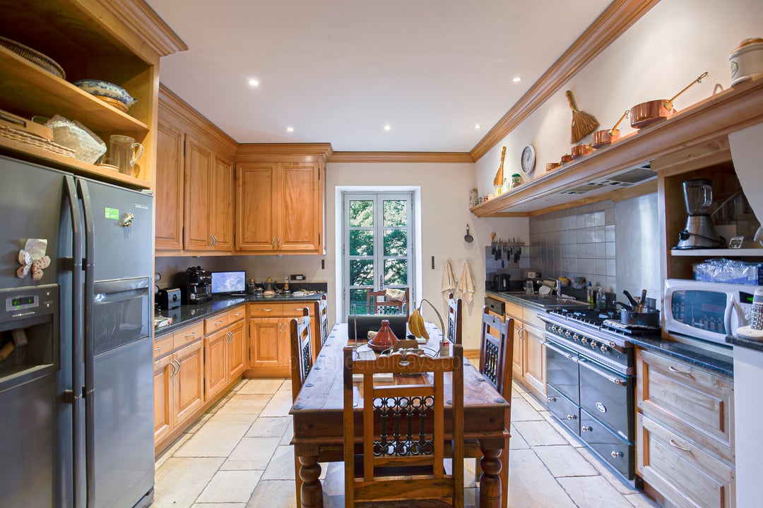 8 - Bastide Clairchamp: Villa: Interior