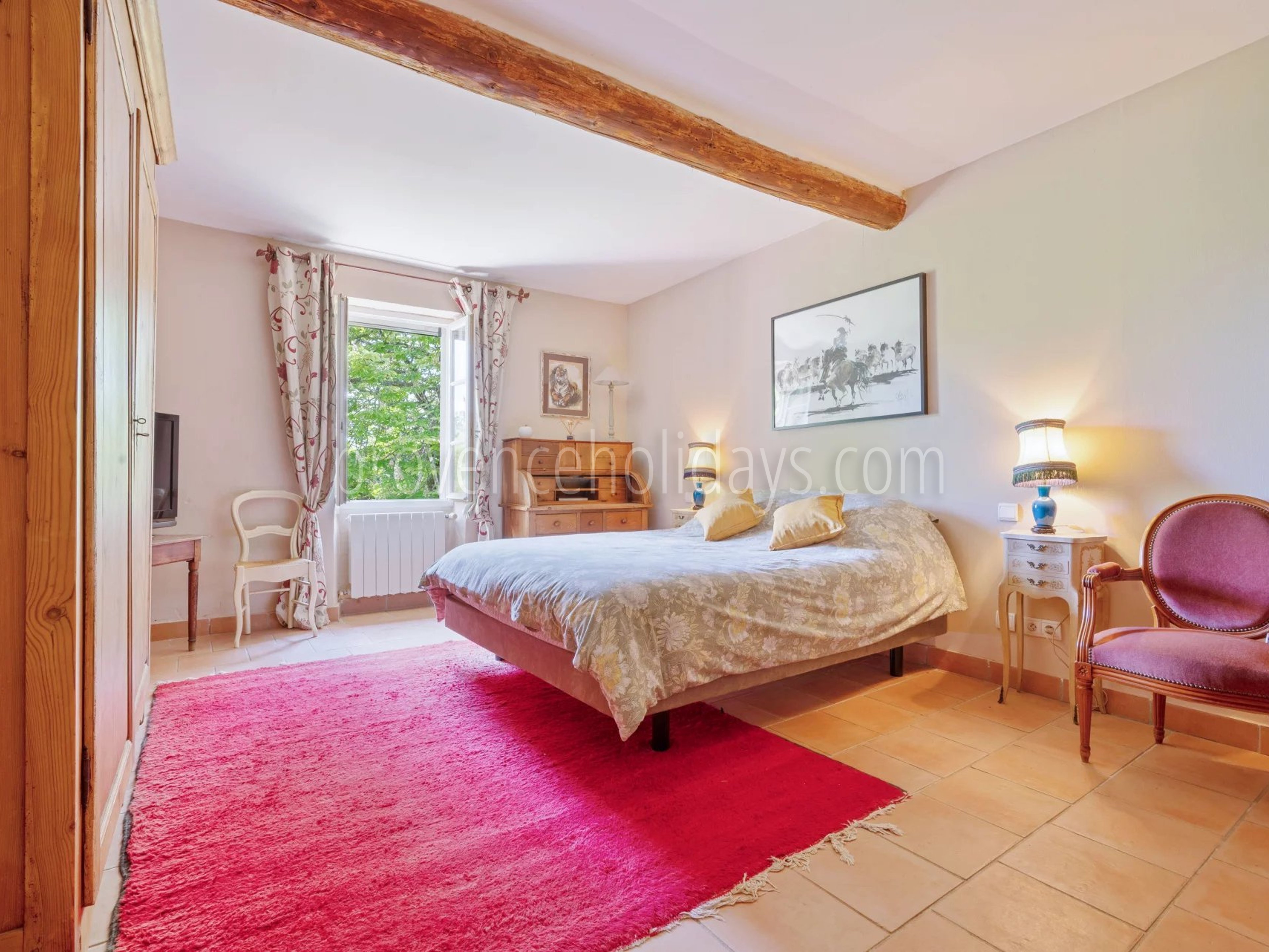 8 - Provençal mas in Ansouis: Villa: Bedroom