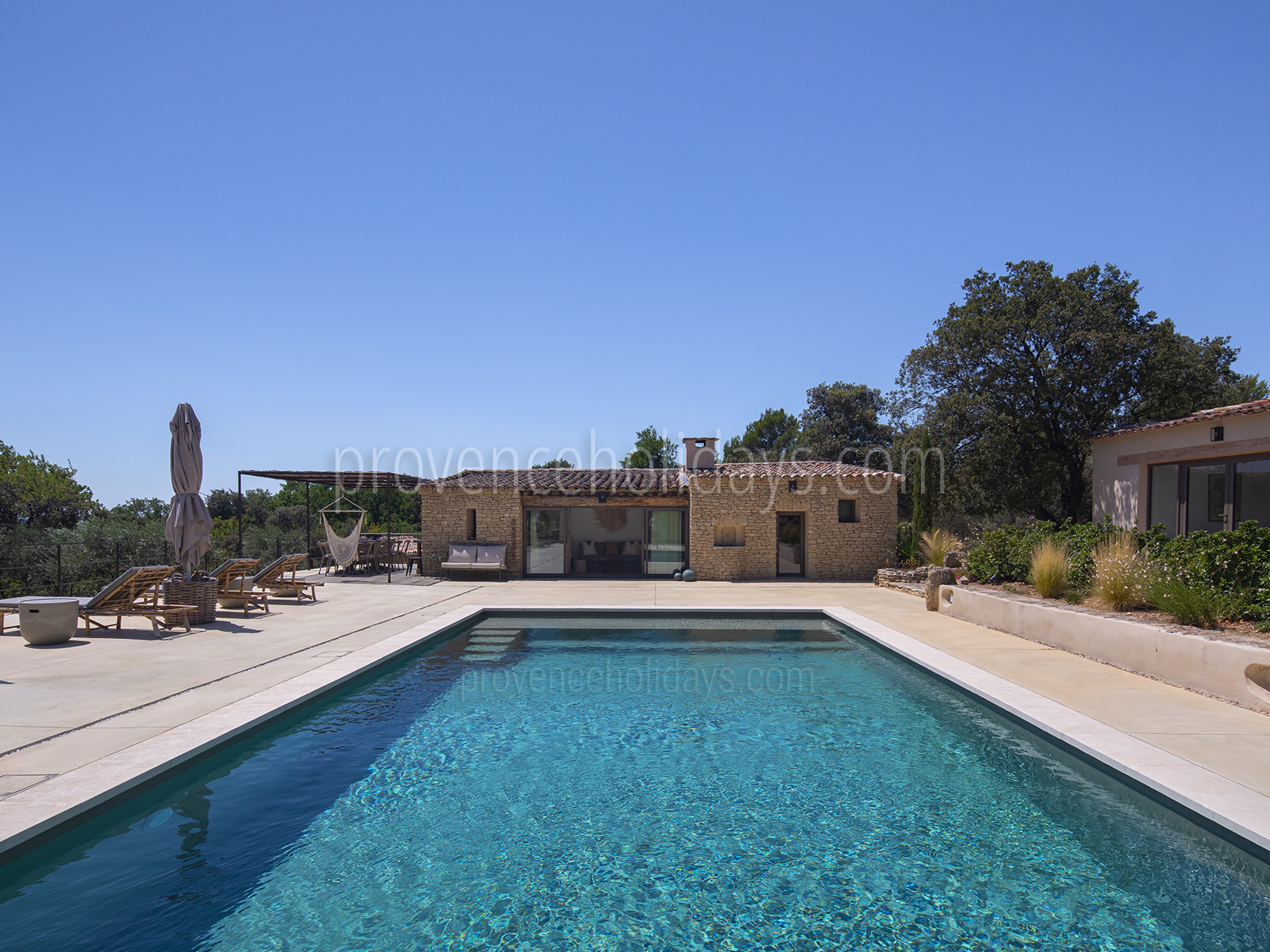 6 - Escapade en Luberon: Villa: Pool