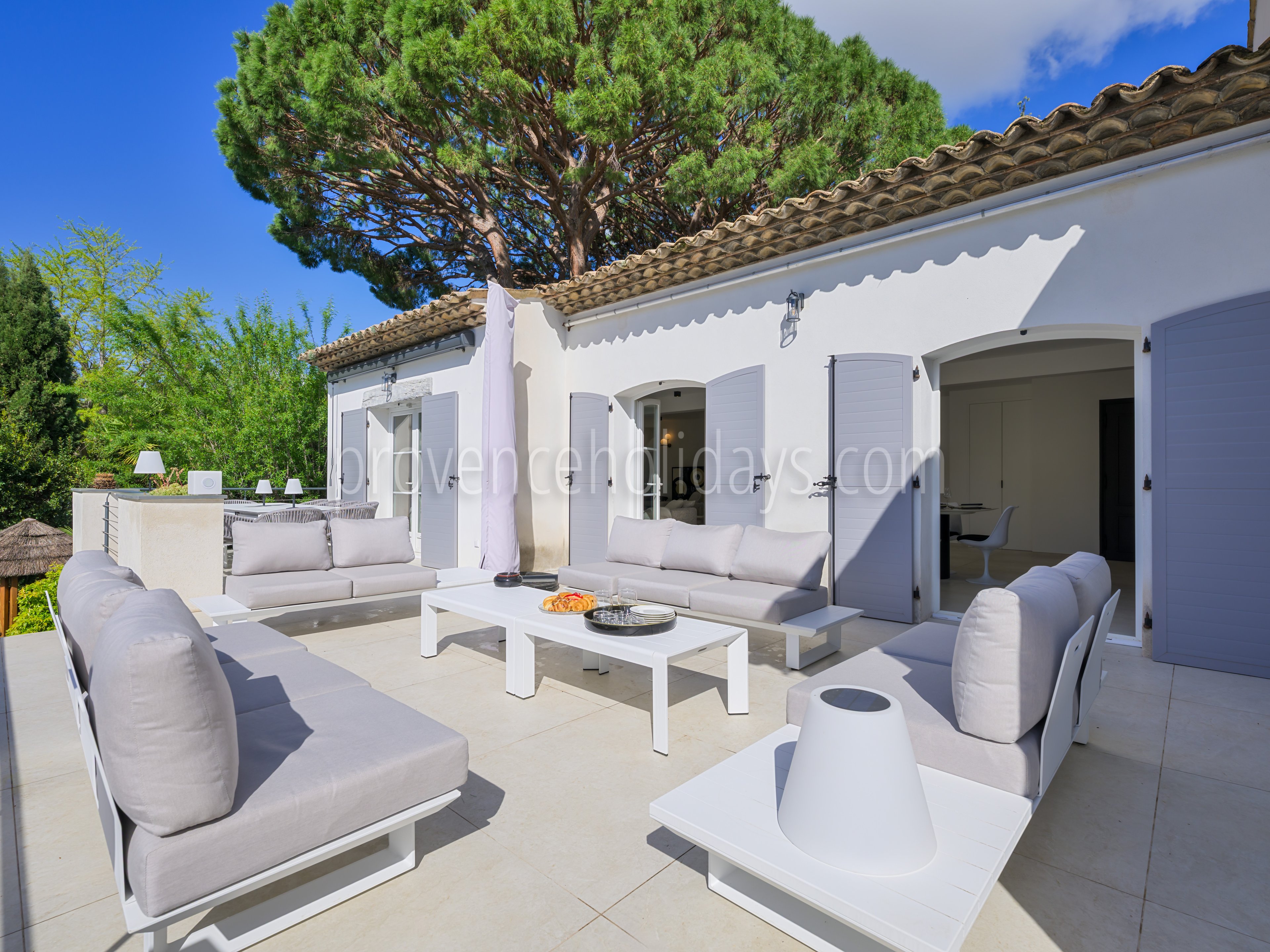 43 - Villa Croisette: Villa: Exterior
