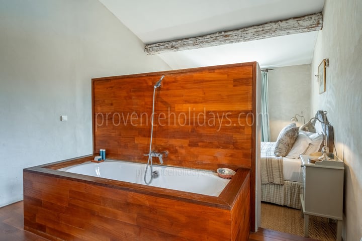46 - Maison Paradou: Villa: Bathroom
