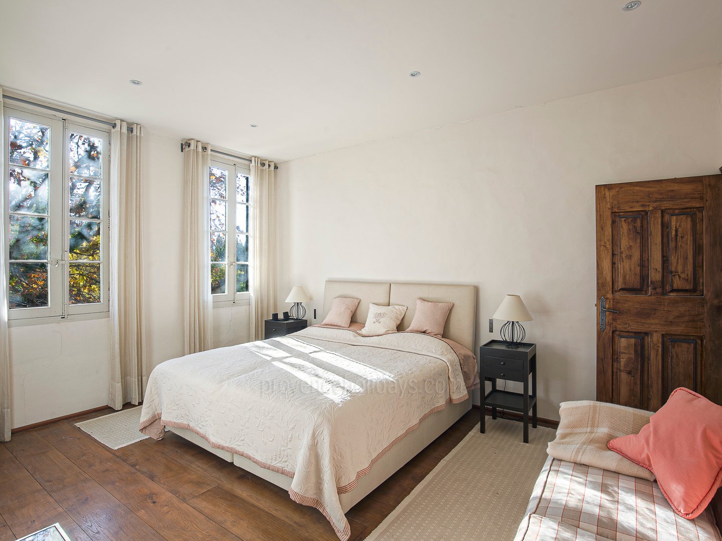 9 - Bastide Clairchamp: Villa: Bedroom