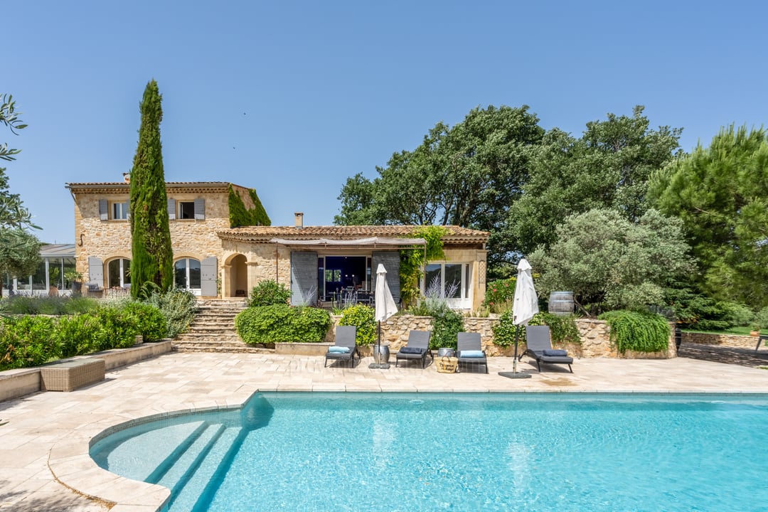 Prachtige vakantiewoning met verwarmd zwembad  dicht bij Aix-en-Provence