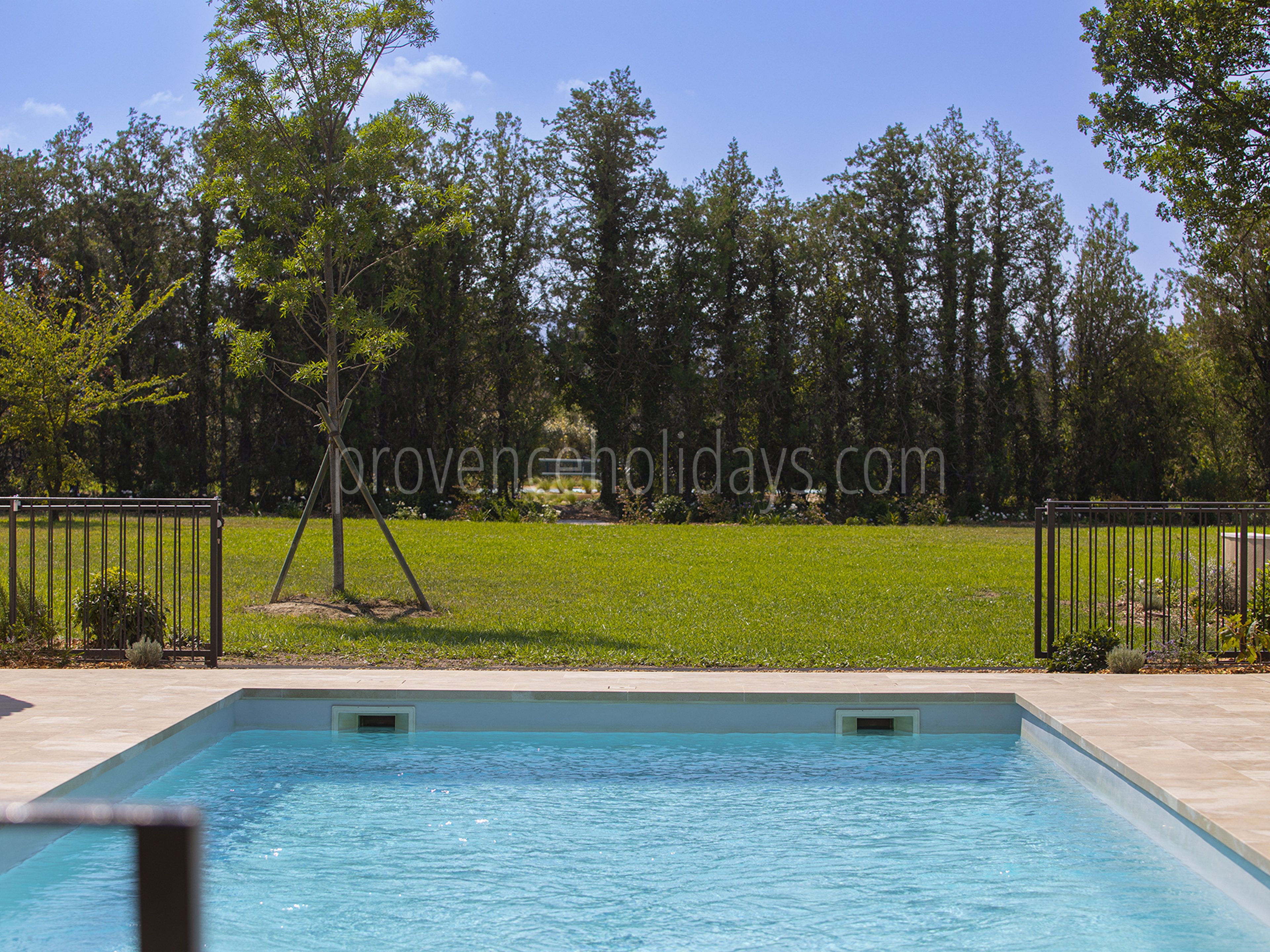 32 - Mas de la Lône: Villa: Pool