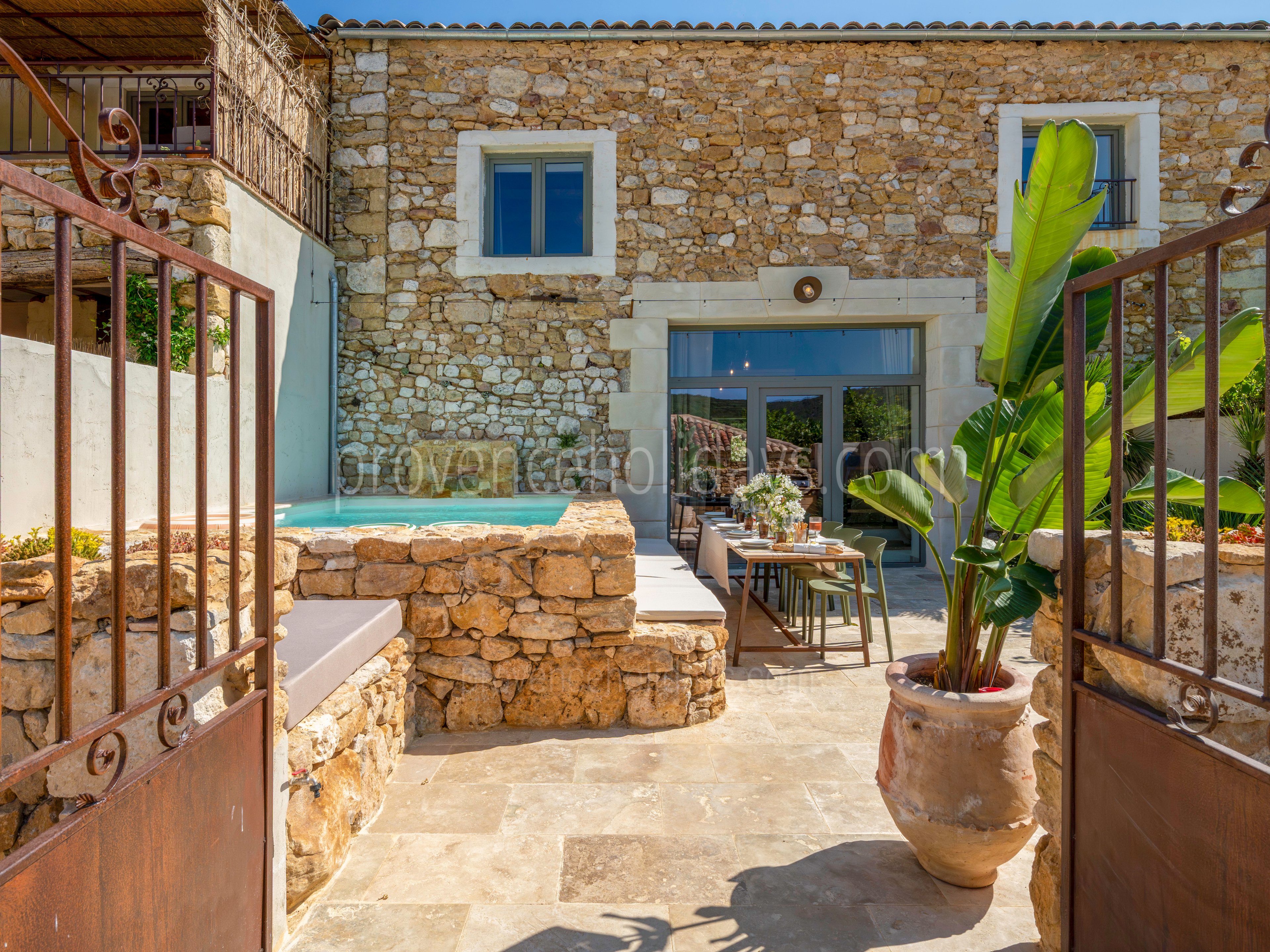 52 - La Bohème: Villa: Exterior