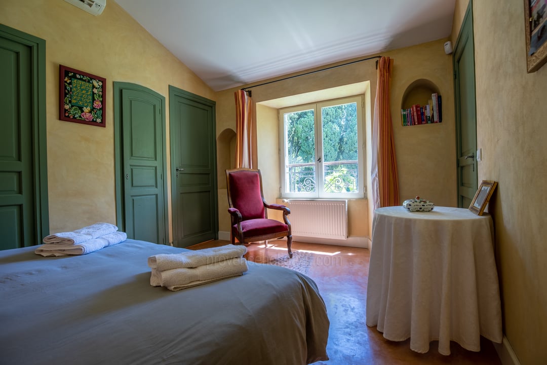 38 - Le Domaine des Cyprès: Villa: Bedroom