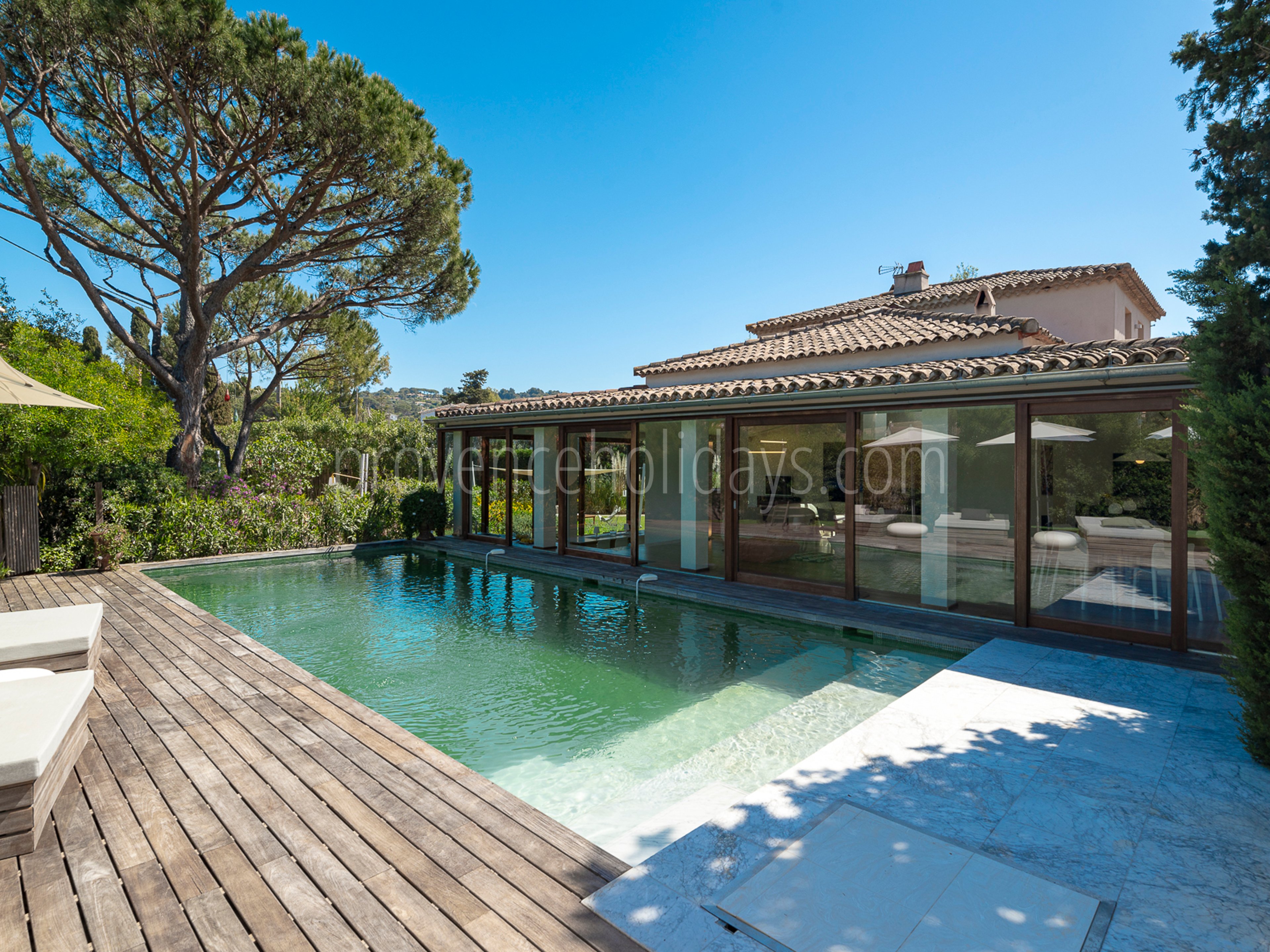 -1 - Villa Tahiti: Villa: Pool