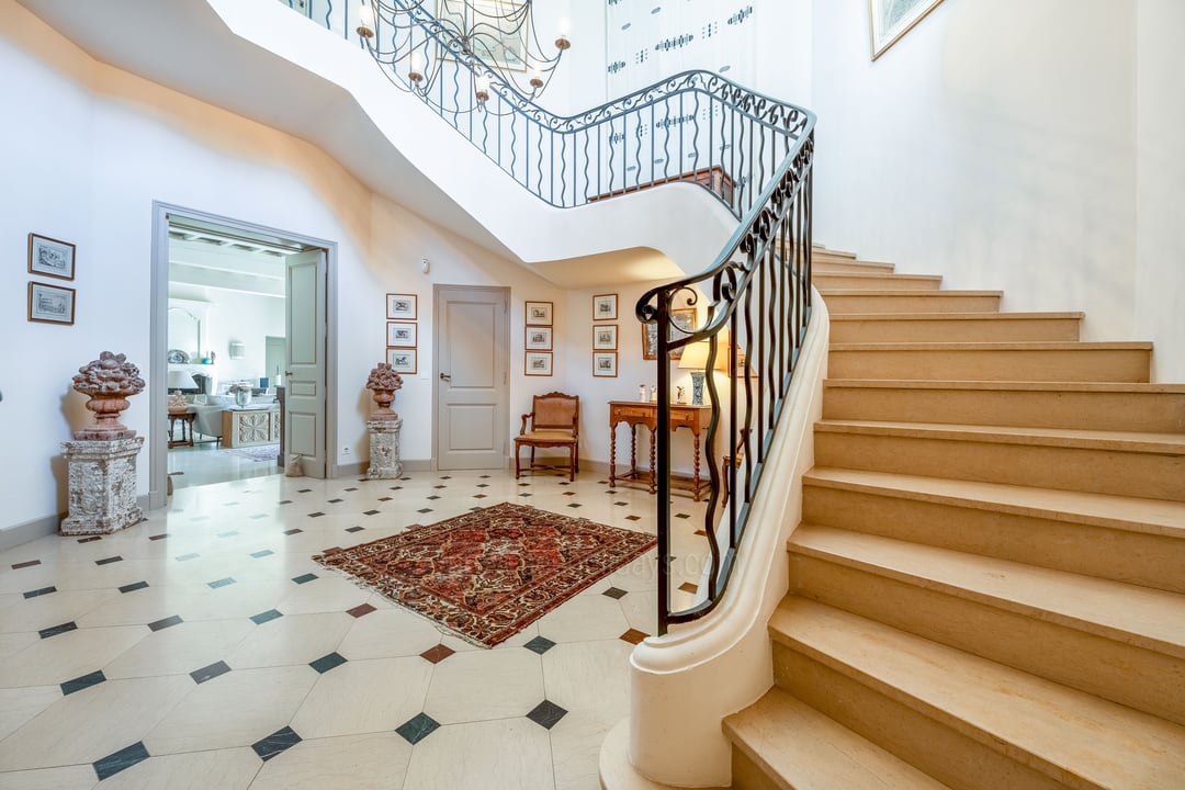 44 - Mas des Trois Cyprès: Villa: Interior