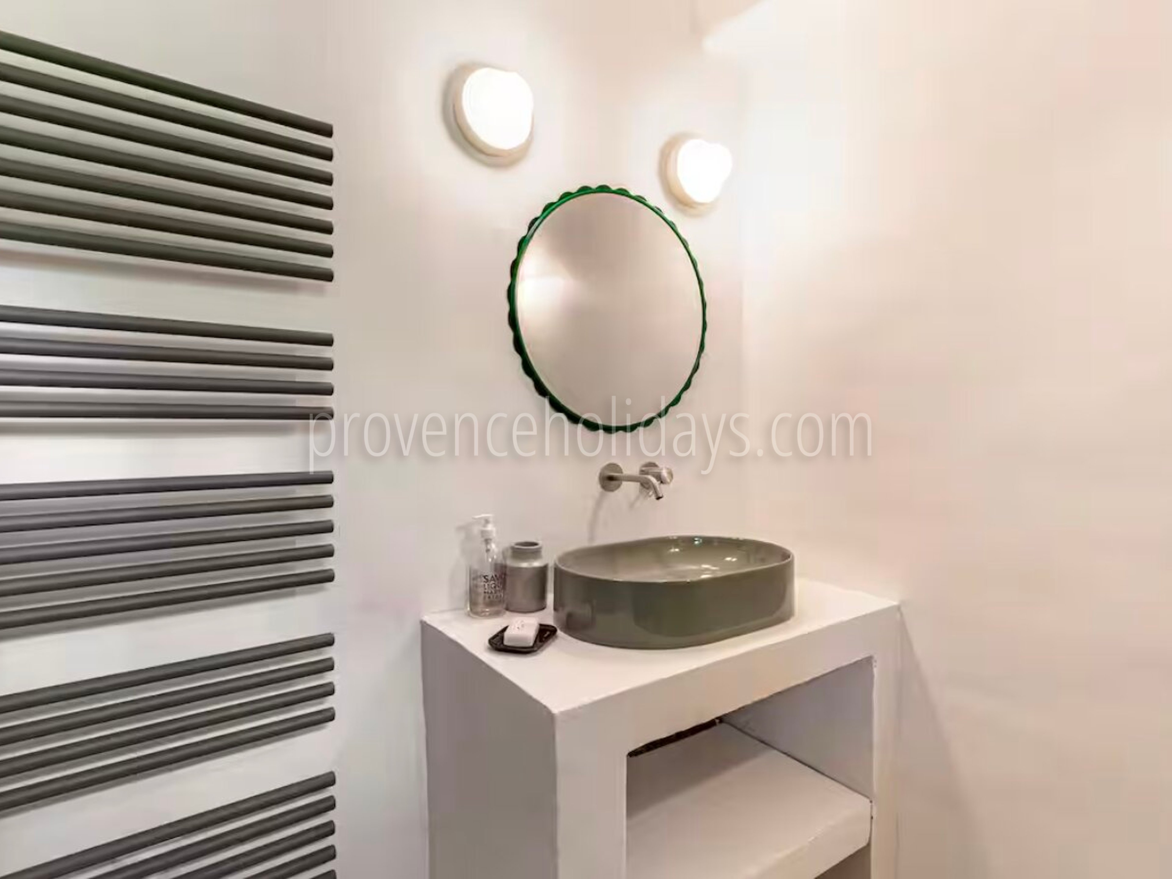 70 - Les Vues du Luberon: Villa: Bathroom