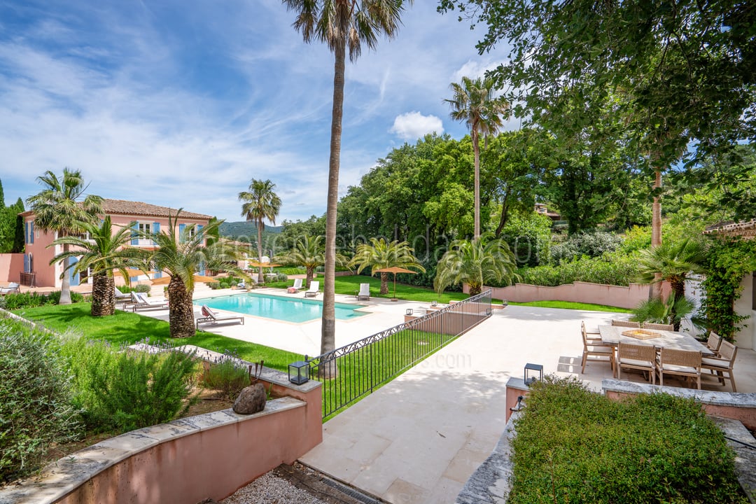 23 - Villa Honora: Villa: Pool