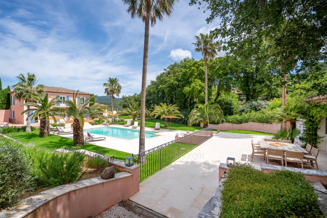 24 - Villa Honora: Villa: Pool