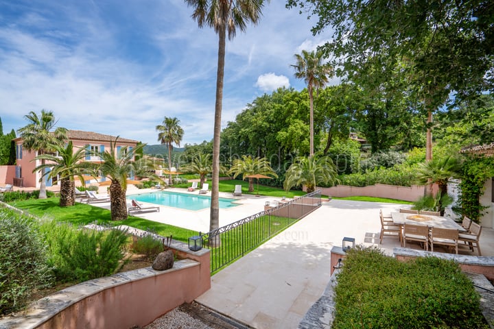 23 - Villa Honora: Villa: Pool