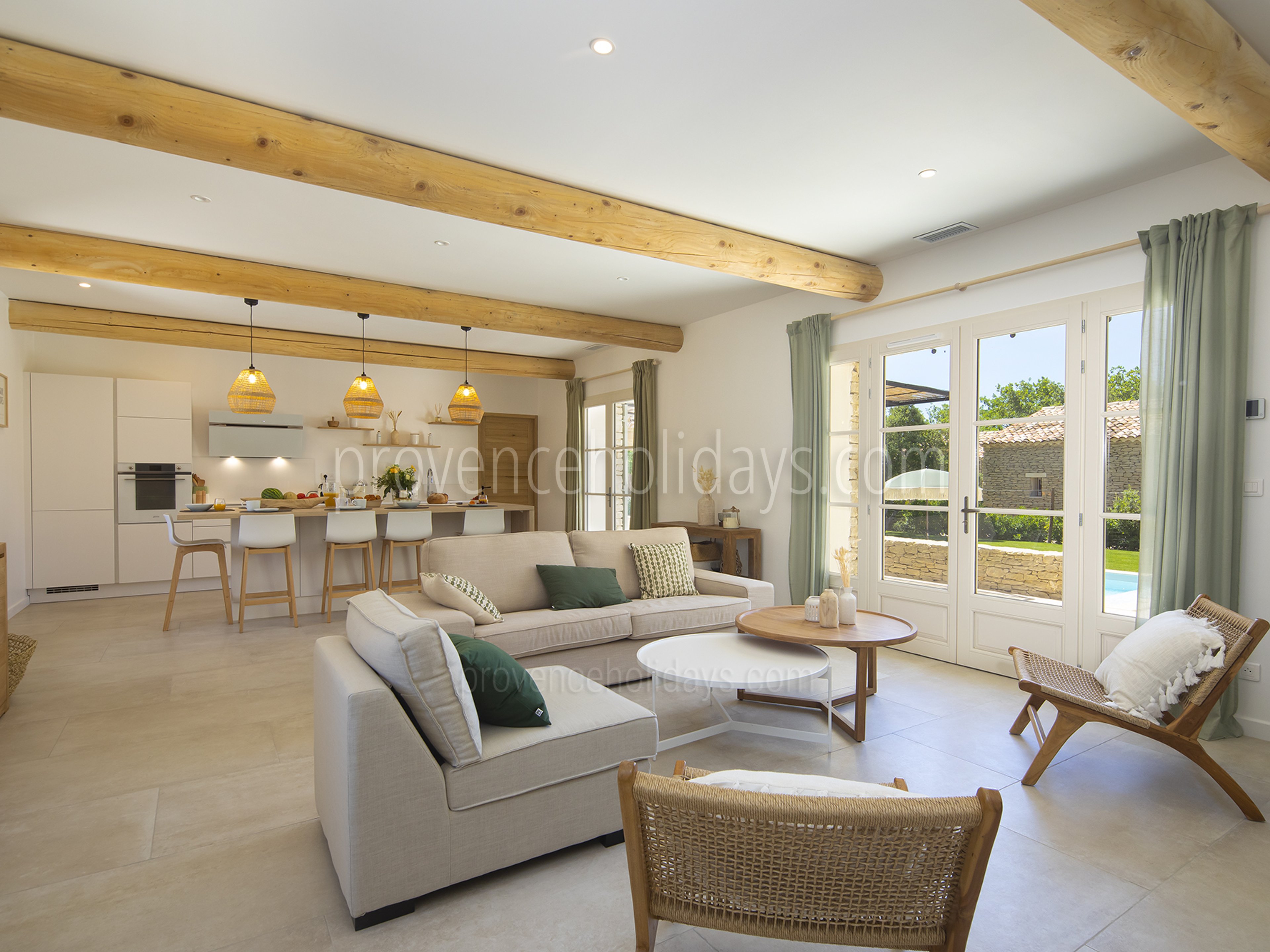 27 - Mas de Fontblanche: Villa: Interior