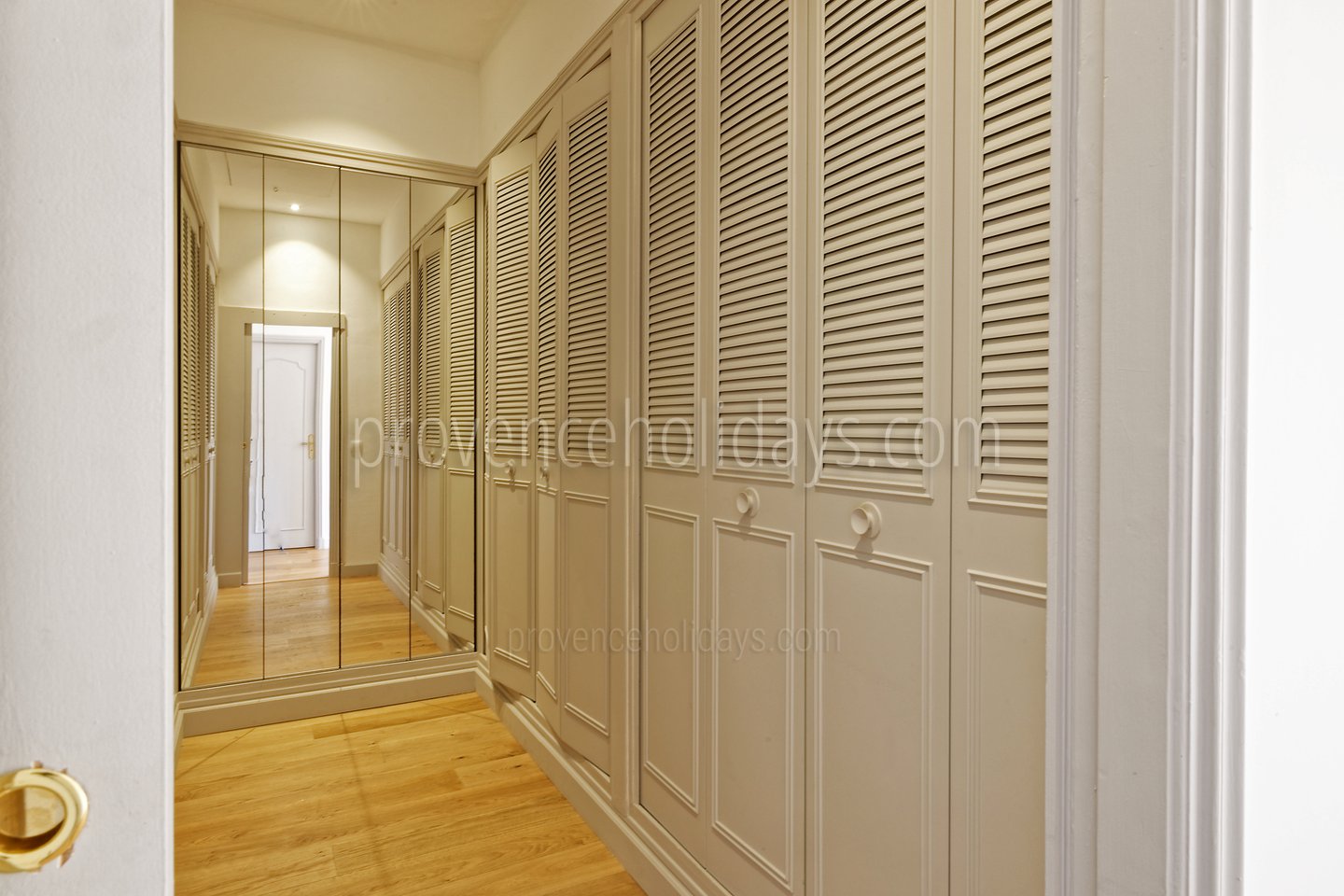 35 - Villa Garrigue: Villa: Interior