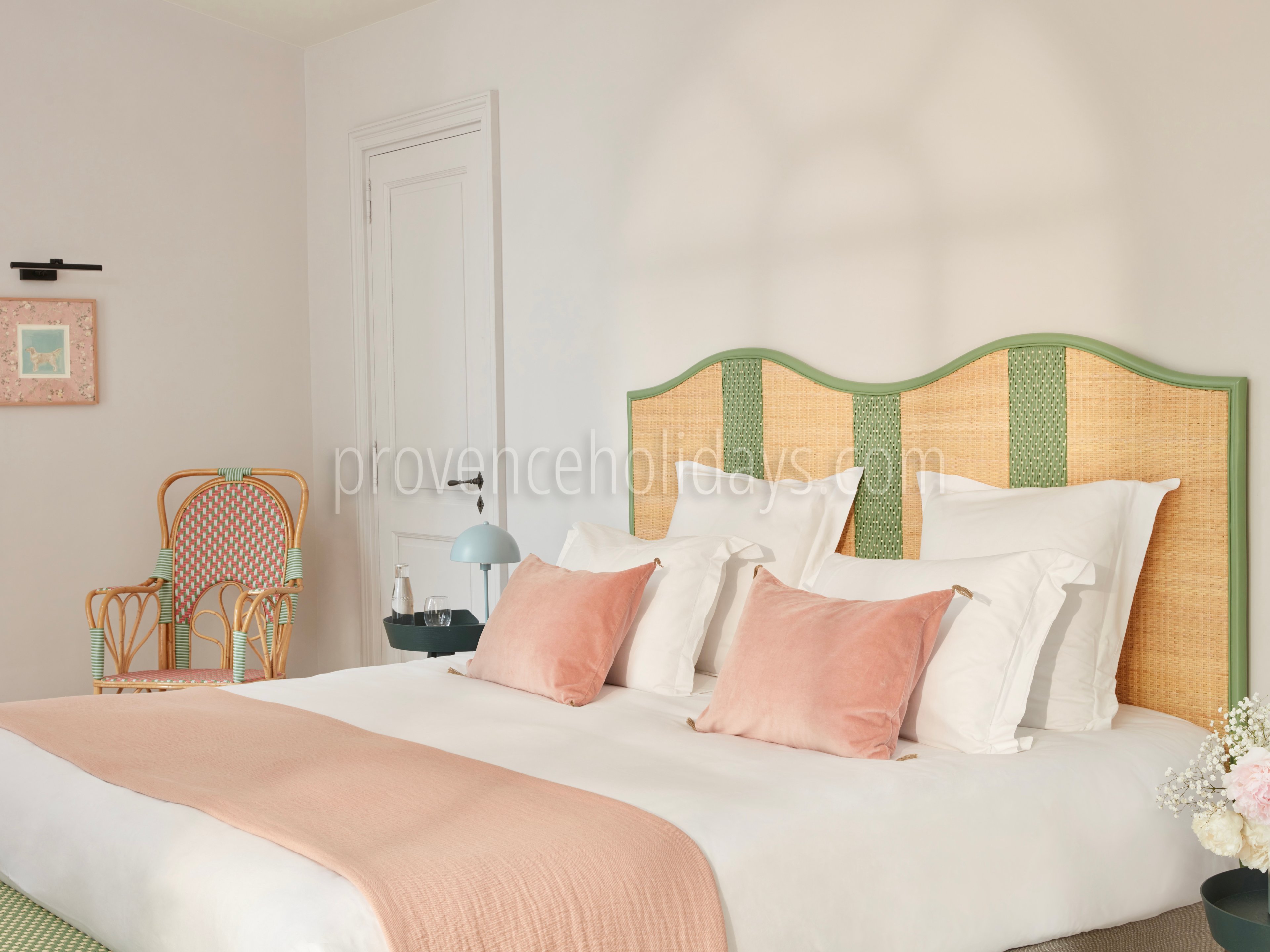18 - Bastide des Alpilles: Villa: Bedroom