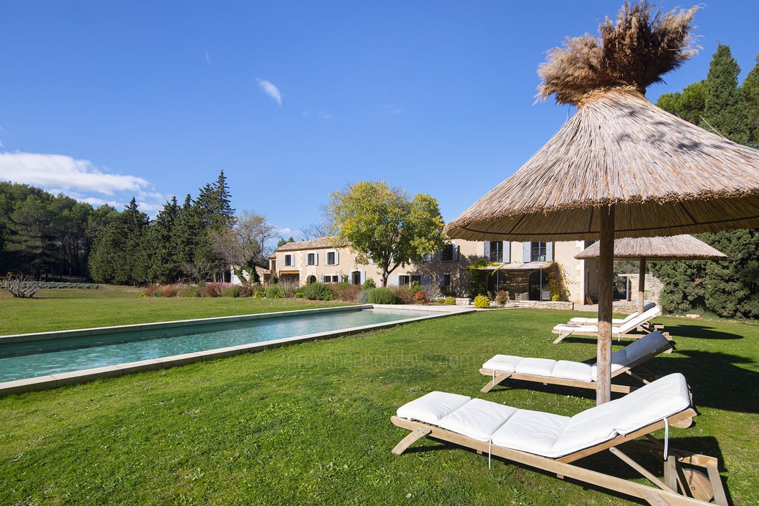 Stunning villa with air conditioning in St-Rémy-de-Provence