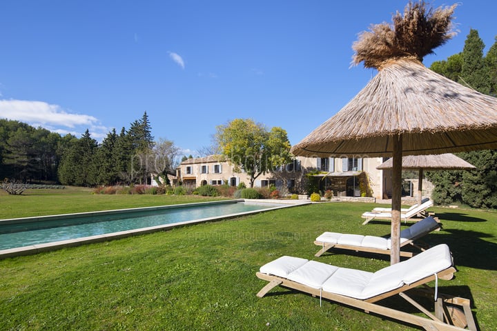 Stunning villa with air conditioning in St-Rémy-de-Provence