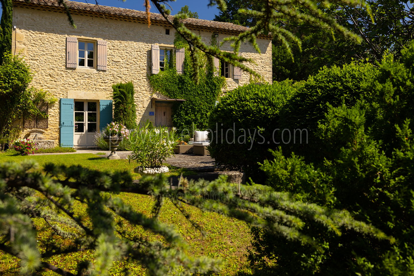 46 - Pine Lodge: Villa: Exterior