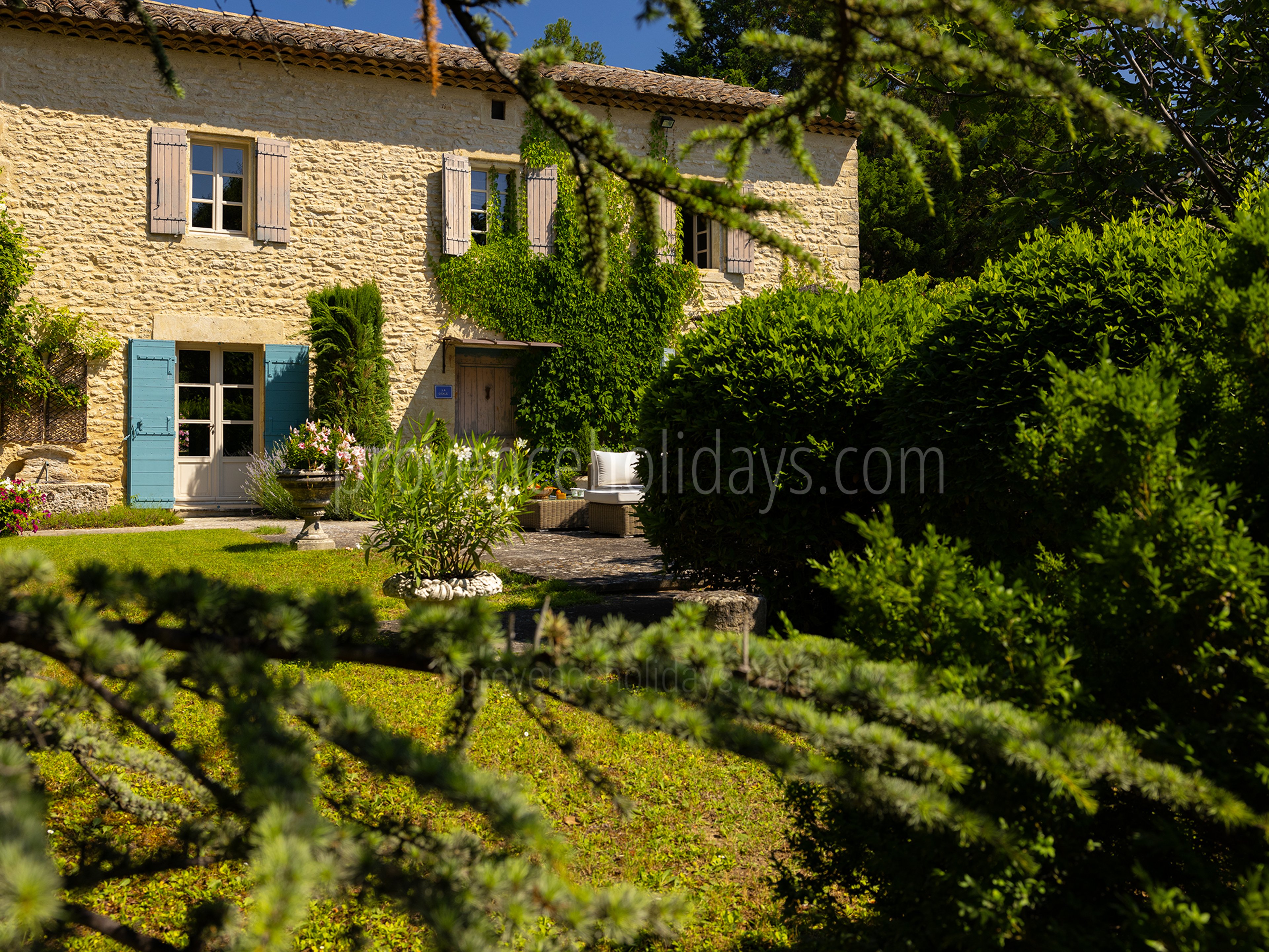 46 - Pine Lodge: Villa: Exterior