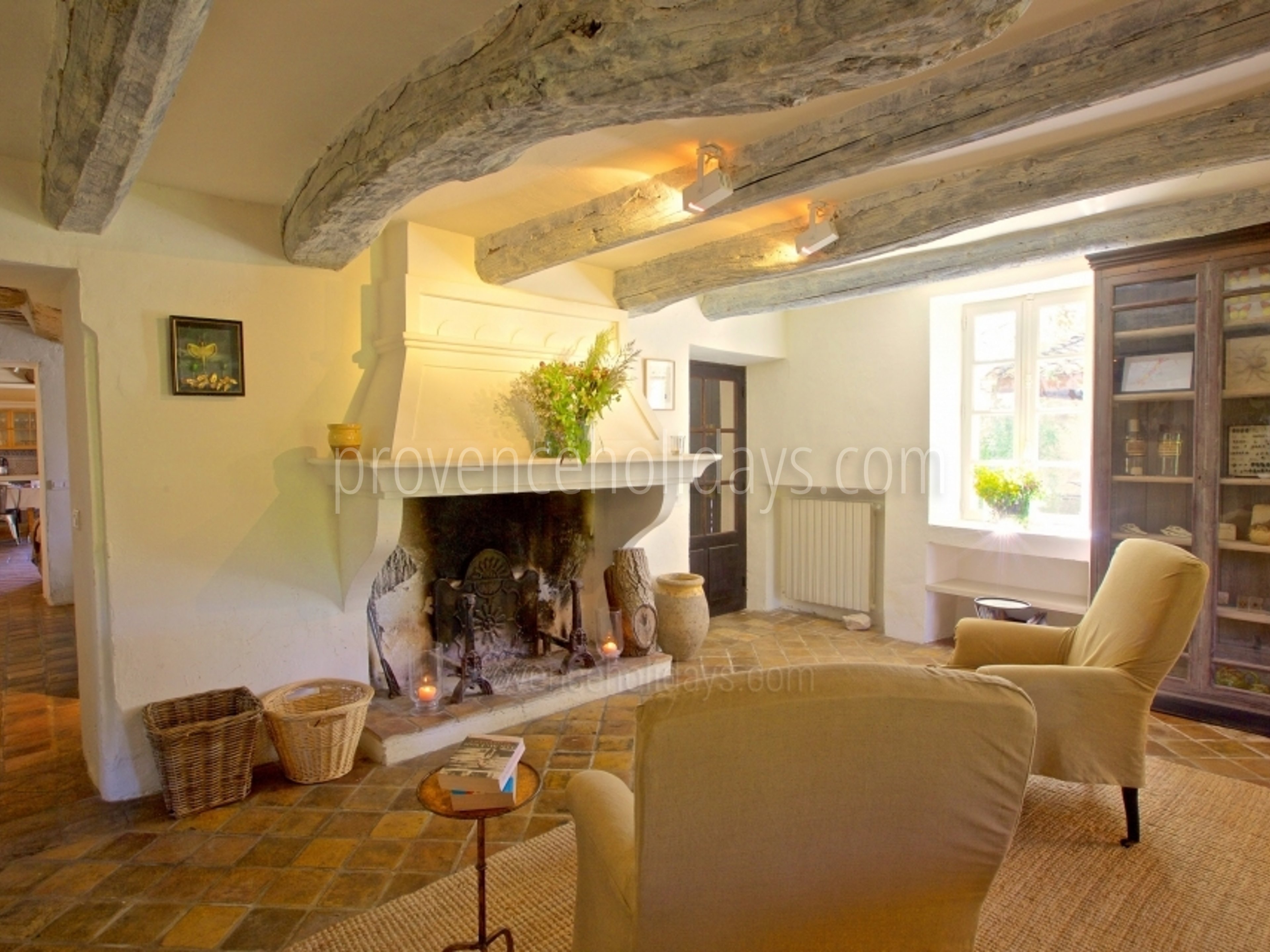 31 - Mas des Lavandes: Villa: Interior