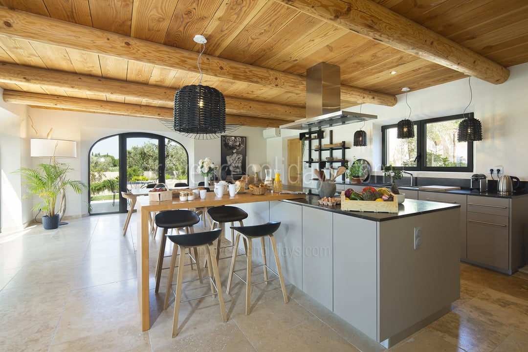 18 - Mas des Thyms: Villa: Interior