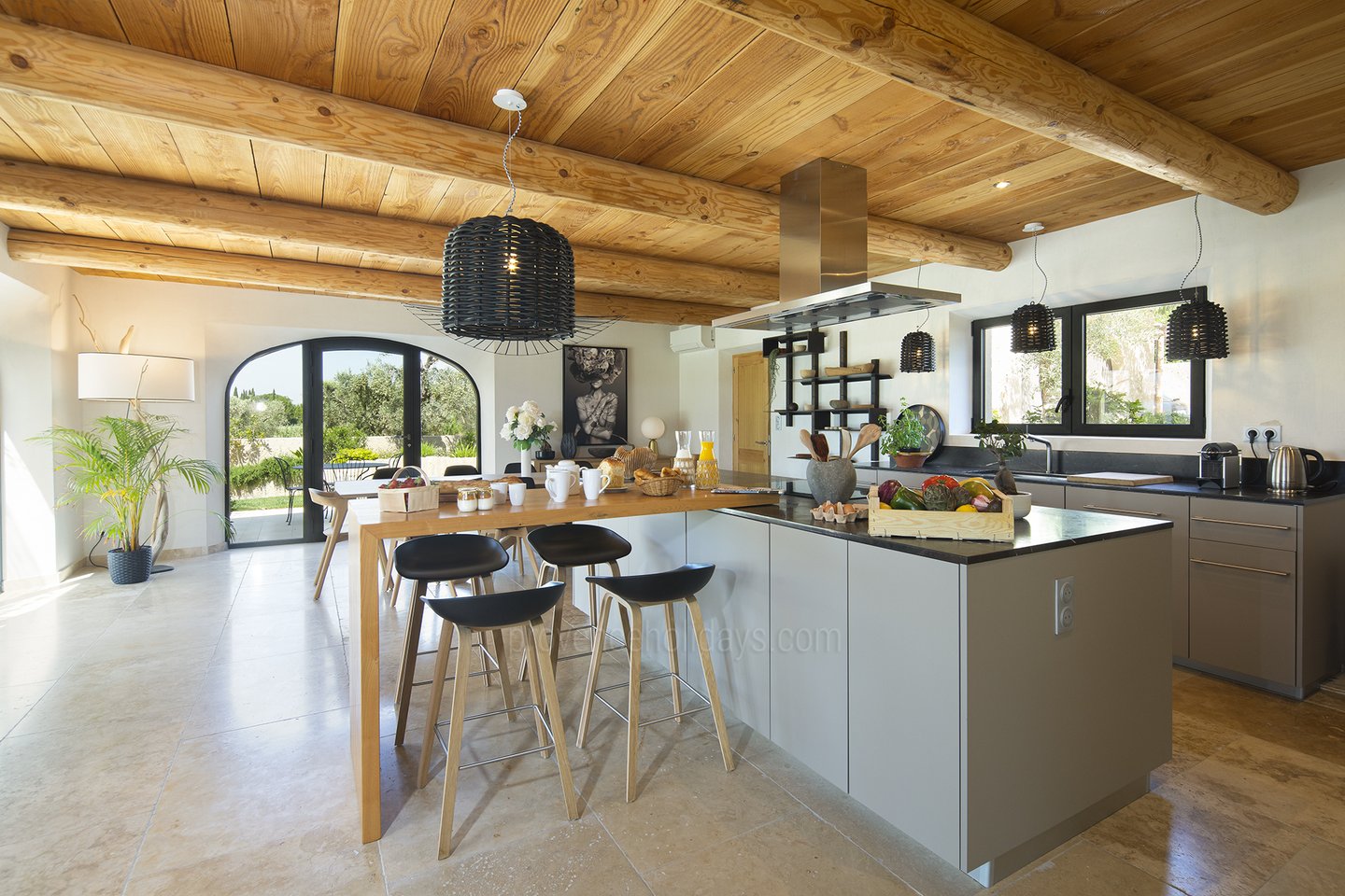 17 - Mas des Thyms: Villa: Interior