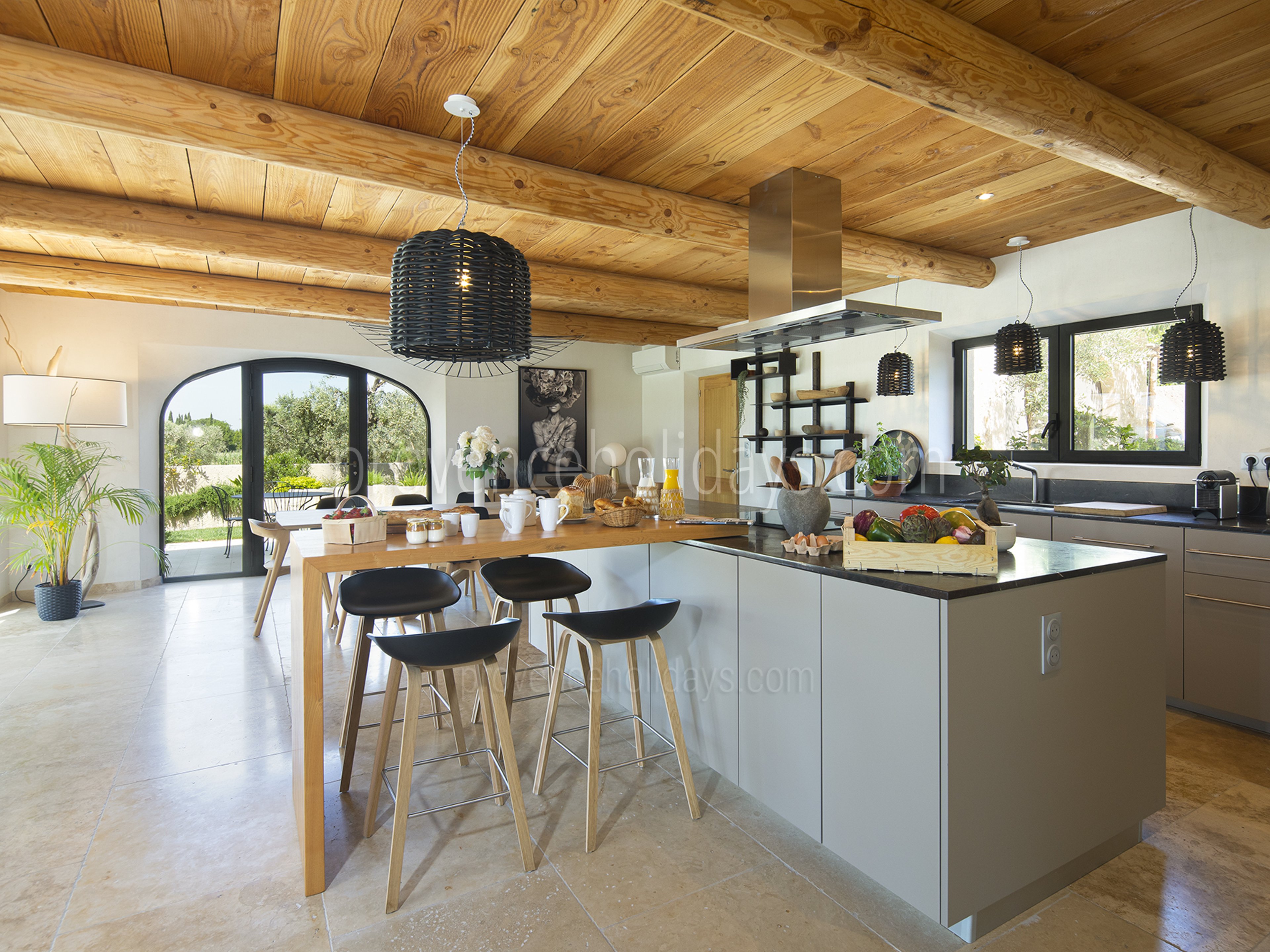 18 - Mas des Thyms: Villa: Interior