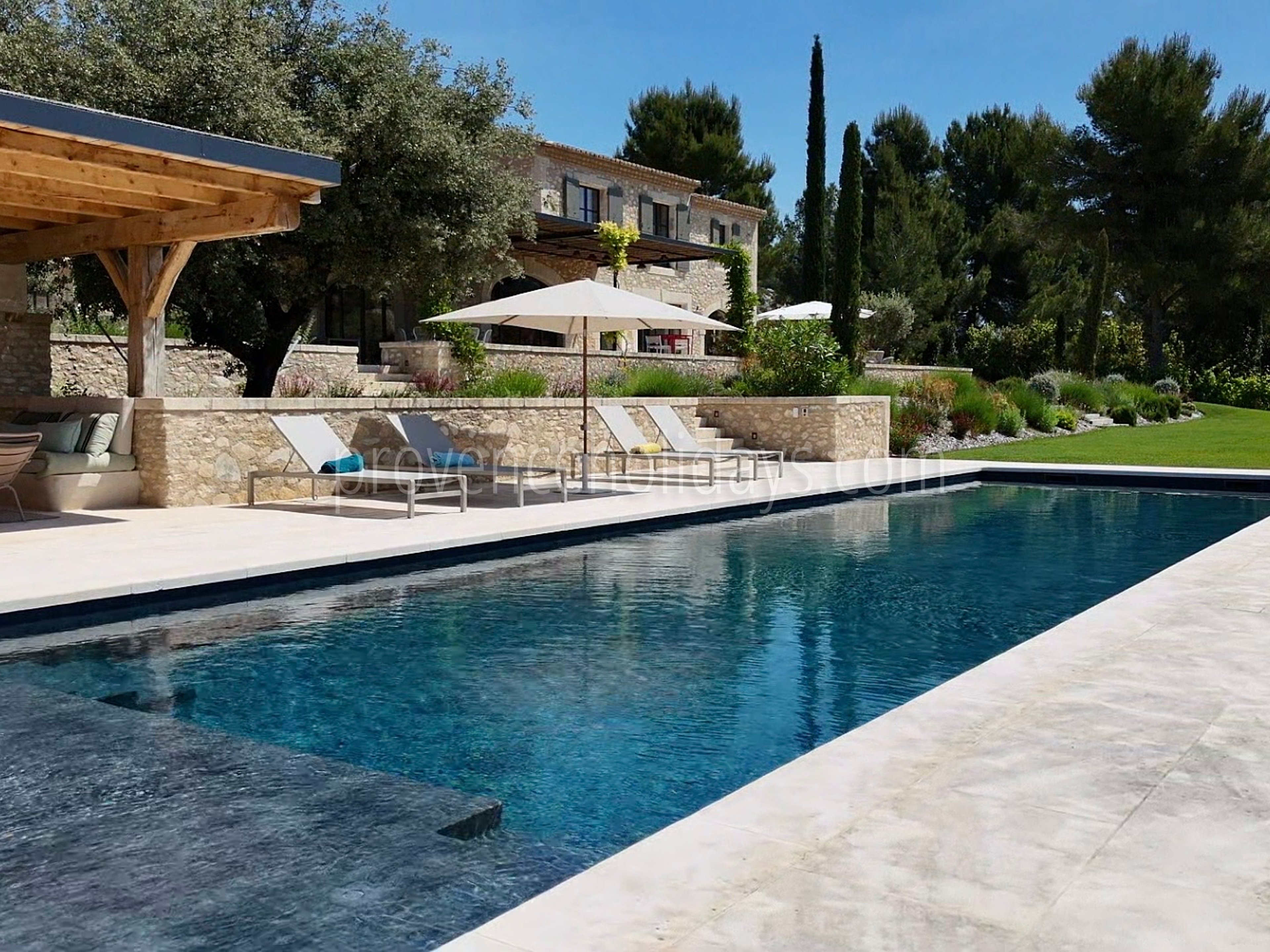 74 - Le Loup des Alpilles: Villa: Pool