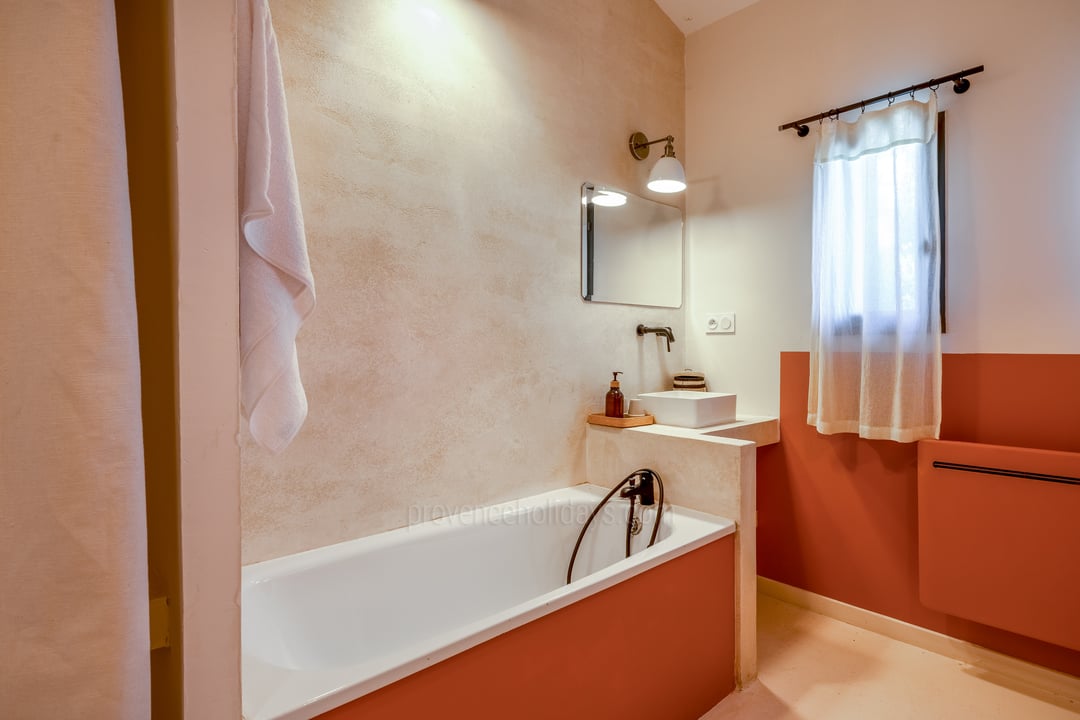 41 - Les Bastides Réunies: Villa: Bathroom