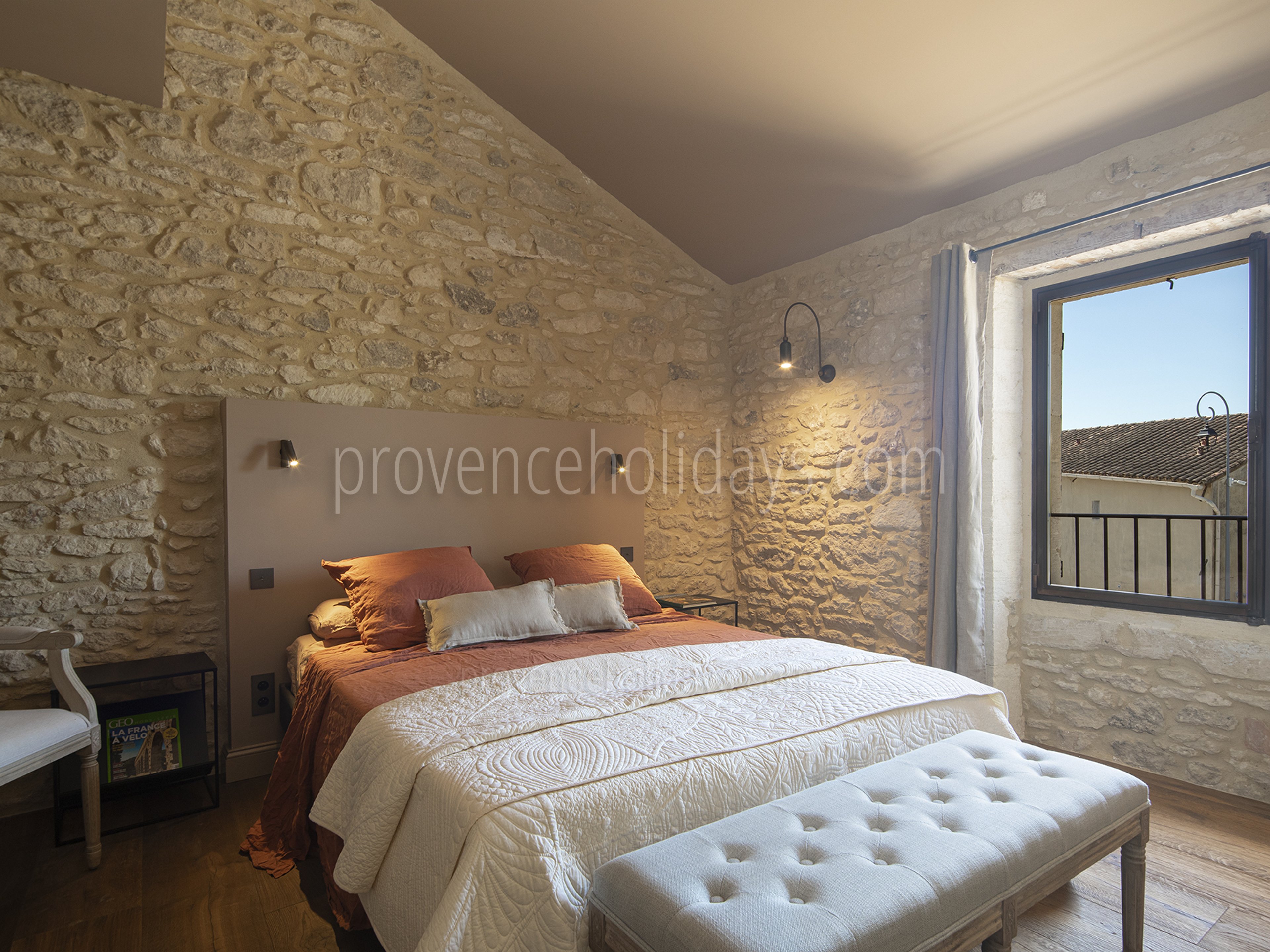 27 - Mas des Lions: Villa: Bedroom