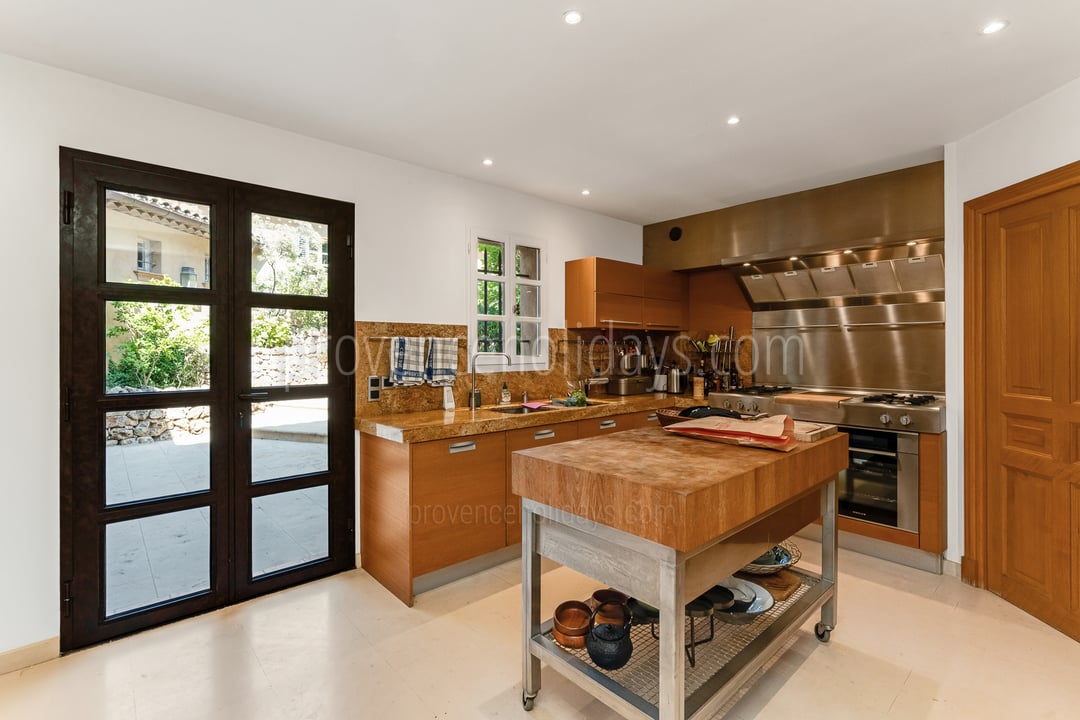 9 - Bastide Azurée: Villa: Interior