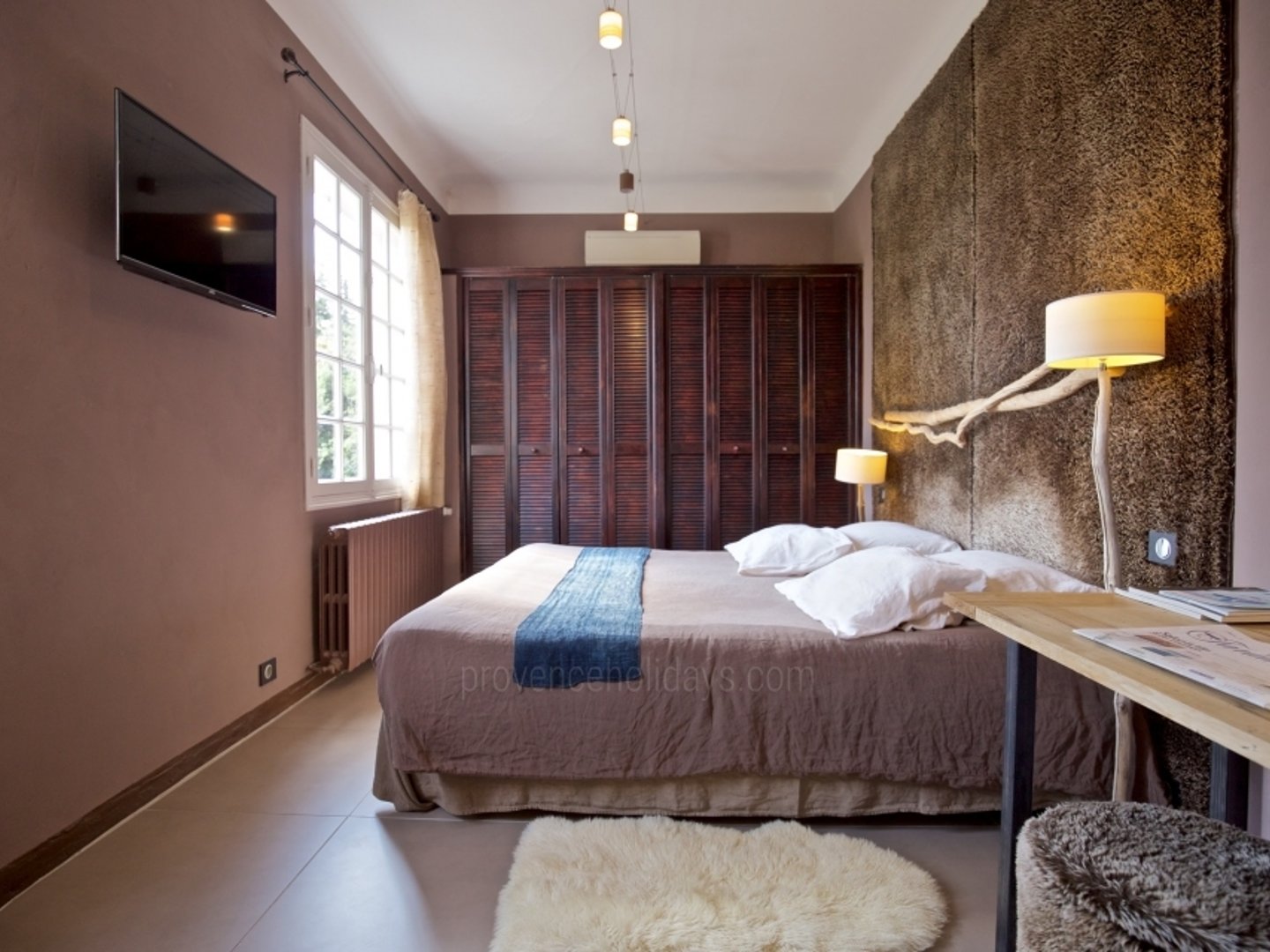 31 - La Maison des Alpilles: Villa: Bedroom