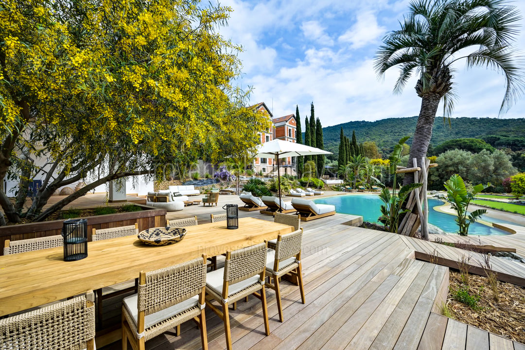 4 - Villa Castel: Villa: Pool