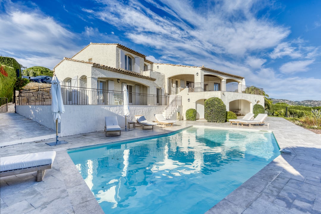 Sainte-Maxime Villa Vermietung mit Meerblick für zehn Personen