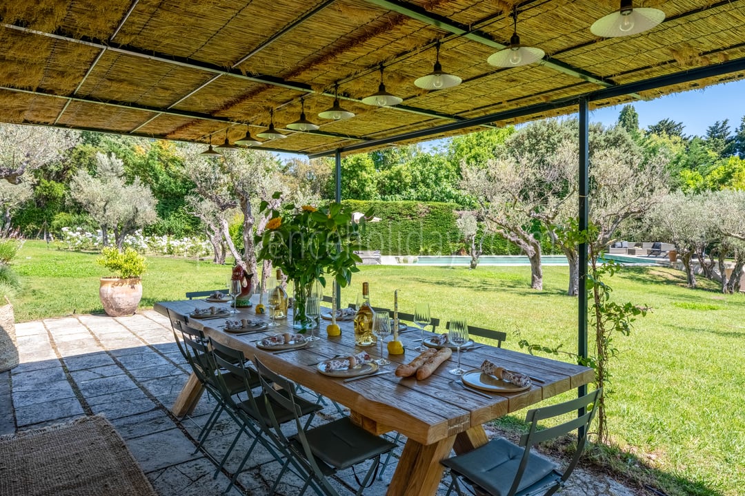 24 - Mas de la Burlande: Villa: Exterior