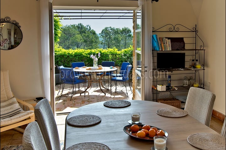28 - Mas Lorgues: Villa: Interior