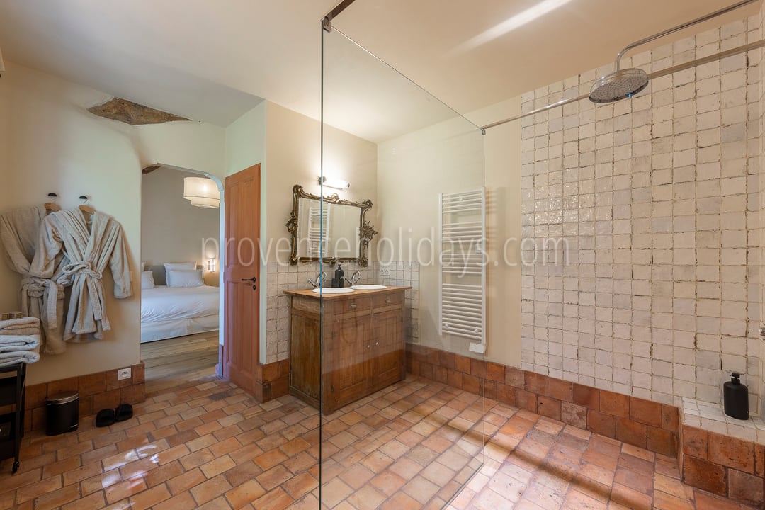 17 - Domaine Mariposa: Villa: Bathroom