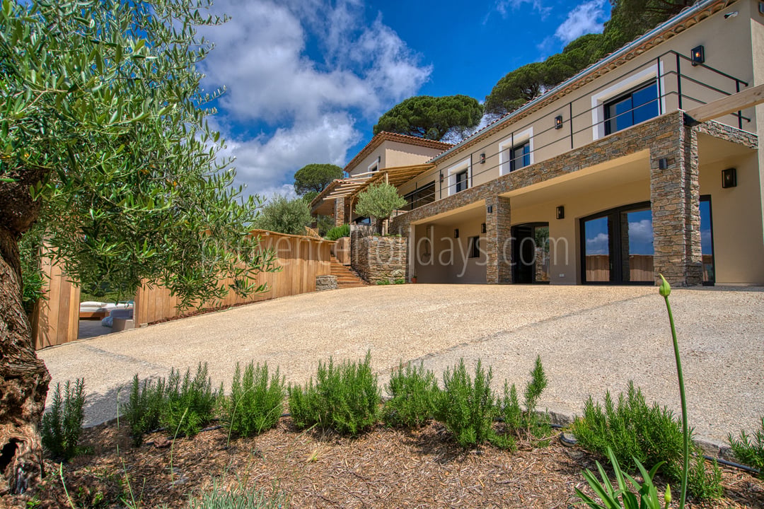 24 - Villa Gigaro: Villa: Exterior