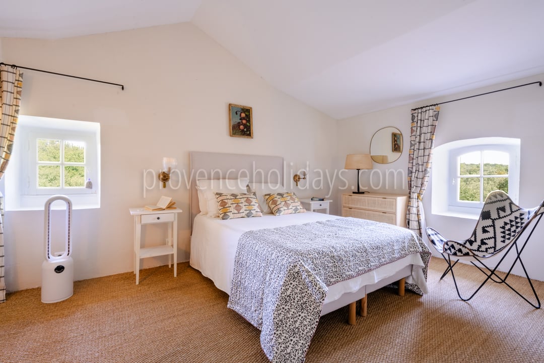 38 - Maison du Soleil: Villa: Bedroom