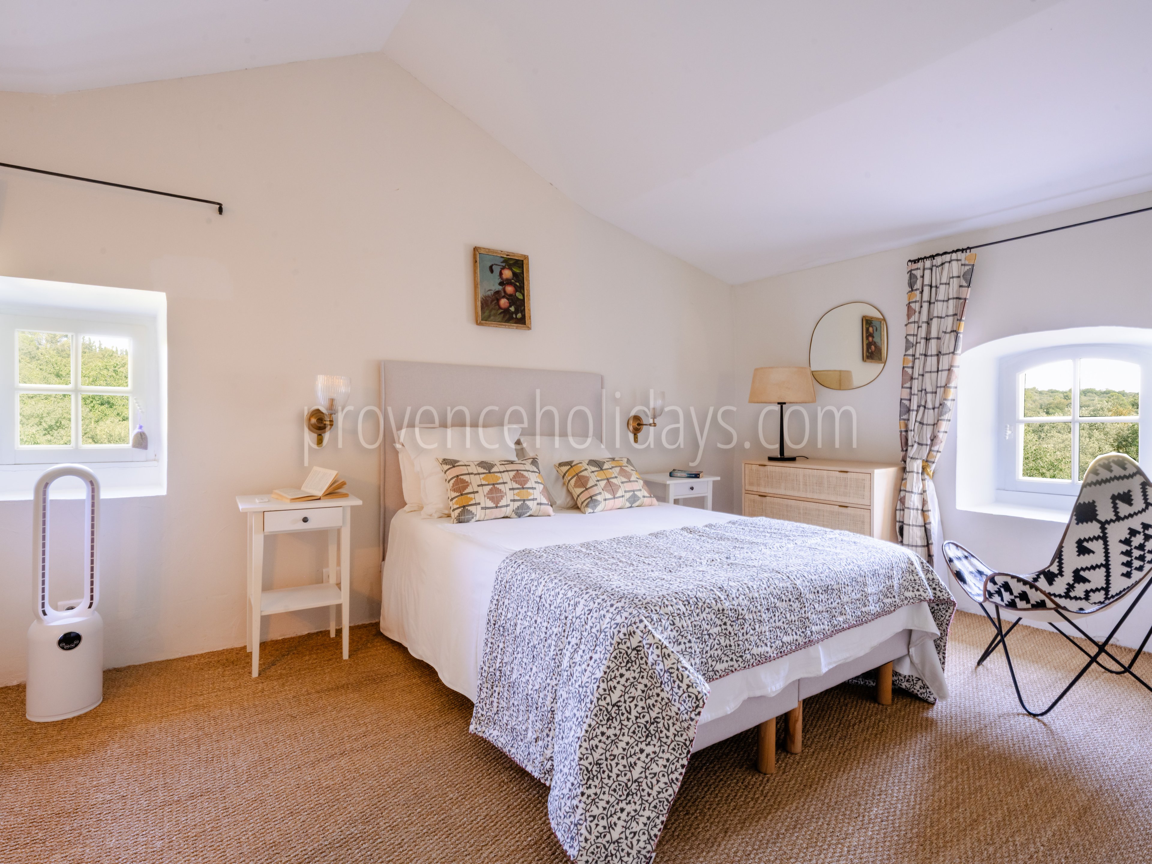 38 - Maison du Soleil: Villa: Bedroom